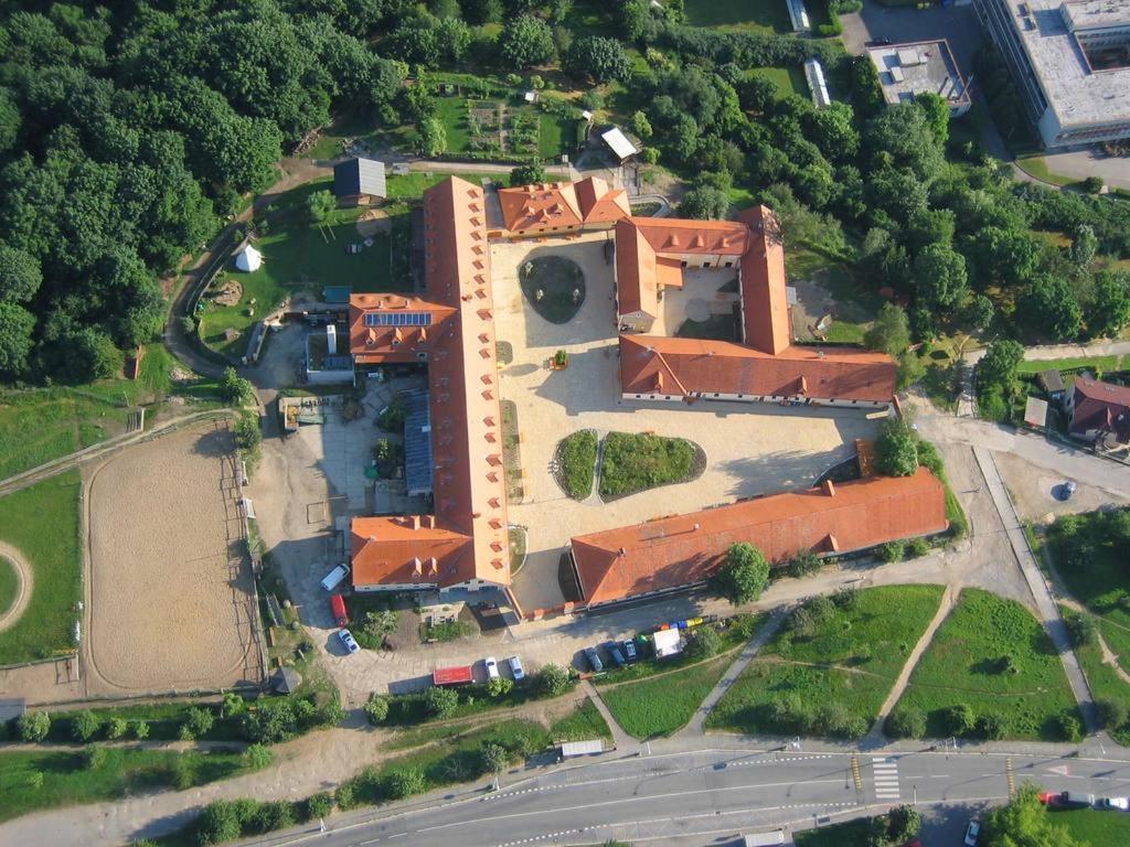 Ubytovna Toulcuv Dvur Praga Exterior foto